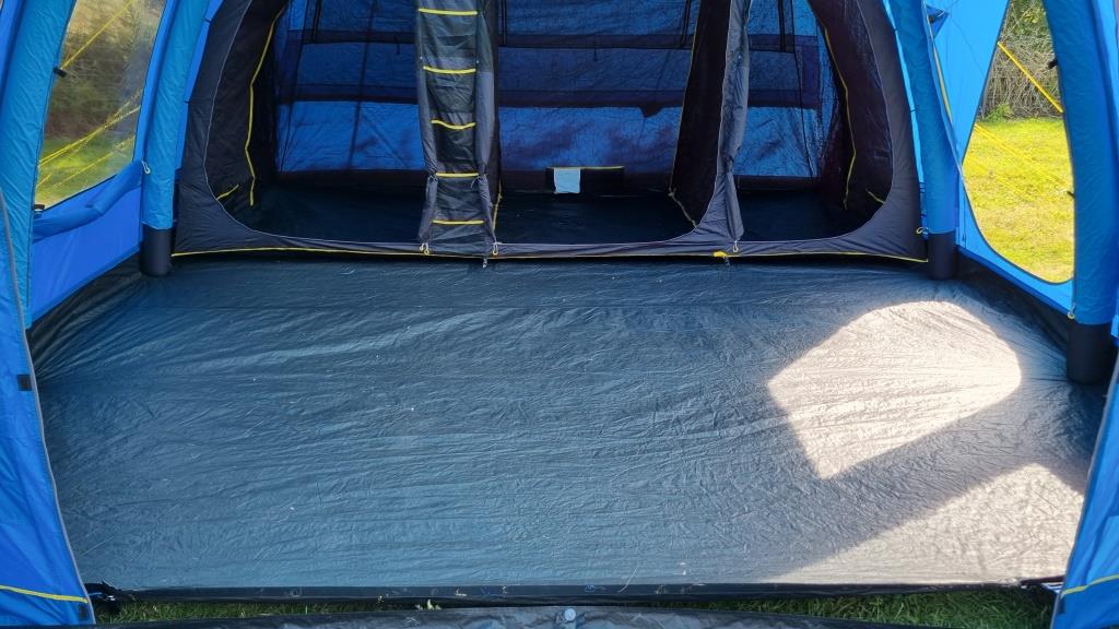 Hi Gear Horizon 700 Inflatable Blackout Tent