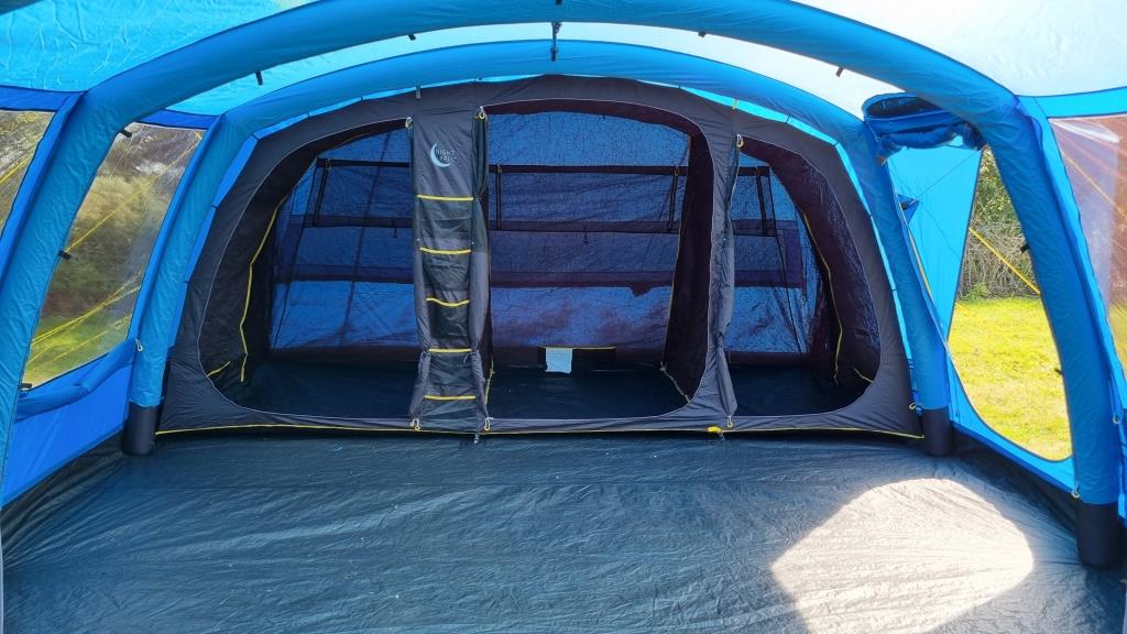 Hi Gear Horizon 700 Inflatable Blackout Tent