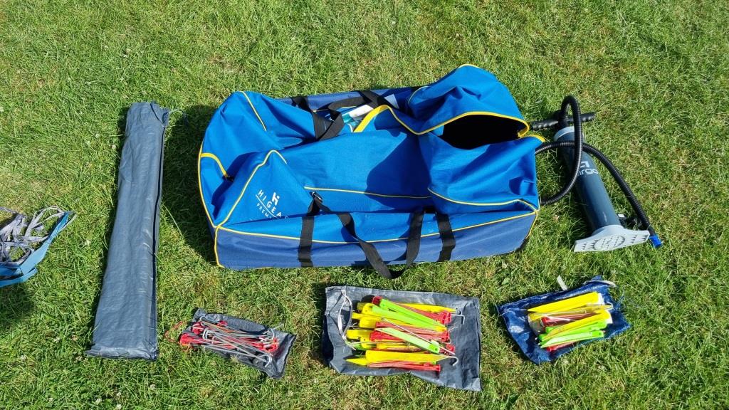Hi Gear Horizon 700 Inflatable Blackout Tent